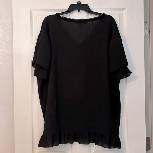 WOMEN’S PLUS SIZE BLOUSE: SIZE 3X - Picture 3 of 3